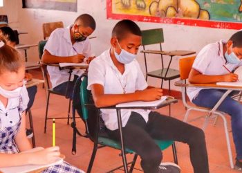 Este lunes retomó clases presenciales el 65% de los cerca de 10 millones de estudiantes en todo el país y en Popayán arranca el 30 de enero