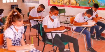 Este lunes retomó clases presenciales el 65% de los cerca de 10 millones de estudiantes en todo el país y en Popayán arranca el 30 de enero