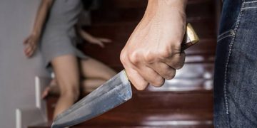 Llevaron El ‘guaro’ y los «Celos» a un hombre a atacar con cuchillo a su pareja