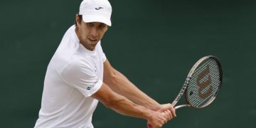 Logra Daniel Galán llegar a tercera ronda