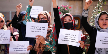 Se resisten Mujeres Afganas ante las Presiones Talibanes