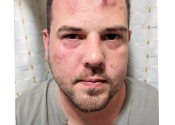 Jhon Poulos golpeado por presos de La Picota