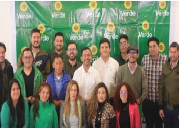 El precandidato a la alcaldía  de la capital boyacense John Carero presentó a la lista al concejo que lo acompañará en esta oportunidad.