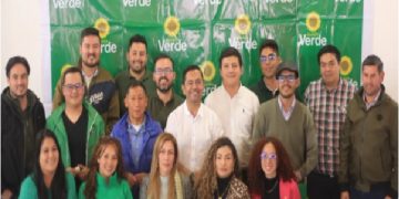 El precandidato a la alcaldía  de la capital boyacense John Carero presentó a la lista al concejo que lo acompañará en esta oportunidad.