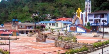 Las fuertes lluvias Mantienen incomunicado Chivor