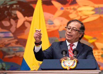 Petro a grandes ganaderos: les compramos la mitad de la finca y les damos crédito para que arboricen y las vacas coman mirando para arriba