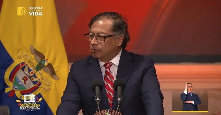 Un país se industrializa si se hace una reforma agraria: Petro en instalación del Congreso