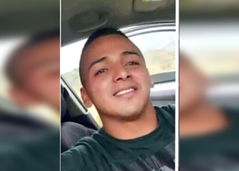 Marcaron Sicarios a su Víctima y la Asesinaron en Medio de un Concierto