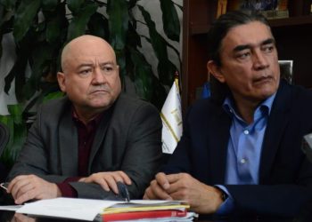 El acusado de violar niños, alias Tornillo, acompaña a Gustavo Bolívar en su campaña a la Alcaldía de Bogotá