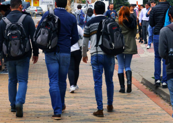 ¿Una Nueva Chambonada? Denuncian que ley de gratuidad de la educación del gobierno Petro excluyó a las universidades