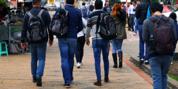 ¿Una Nueva Chambonada? Denuncian que ley de gratuidad de la educación del gobierno Petro excluyó a las universidades