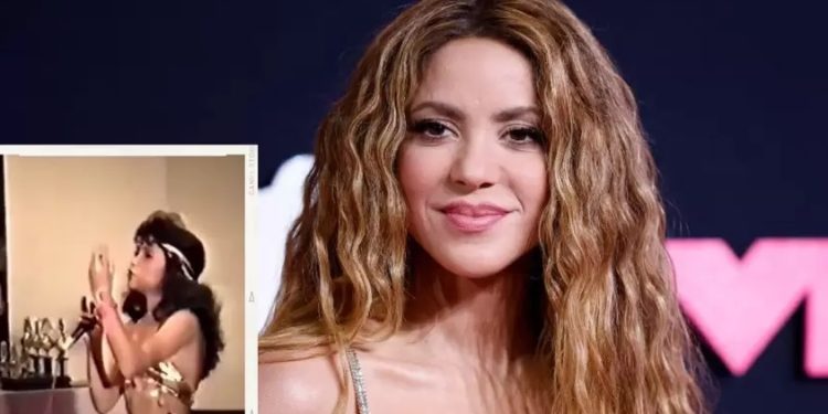 Recordando con video de Shakira cantando a los 11 años una Artista desde Pequeña