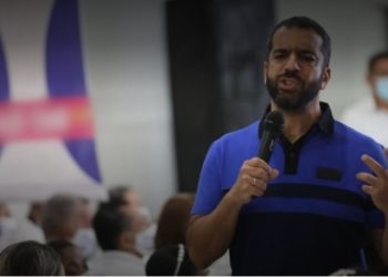 El exsenador Arturo Char, que fue capturado en la tarde-noche de este jueves en el aeropuerto Ernesto Cortissoz en medio de una investigación por supuestos hechos de corrupción electoral