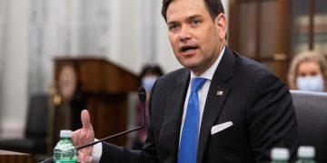 El senador republicano Marco Rubio aseguró JEP trata de hacer pasar a Mancuso como un militar: senador de EE. UU.